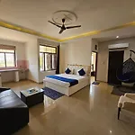 Elegance Resort