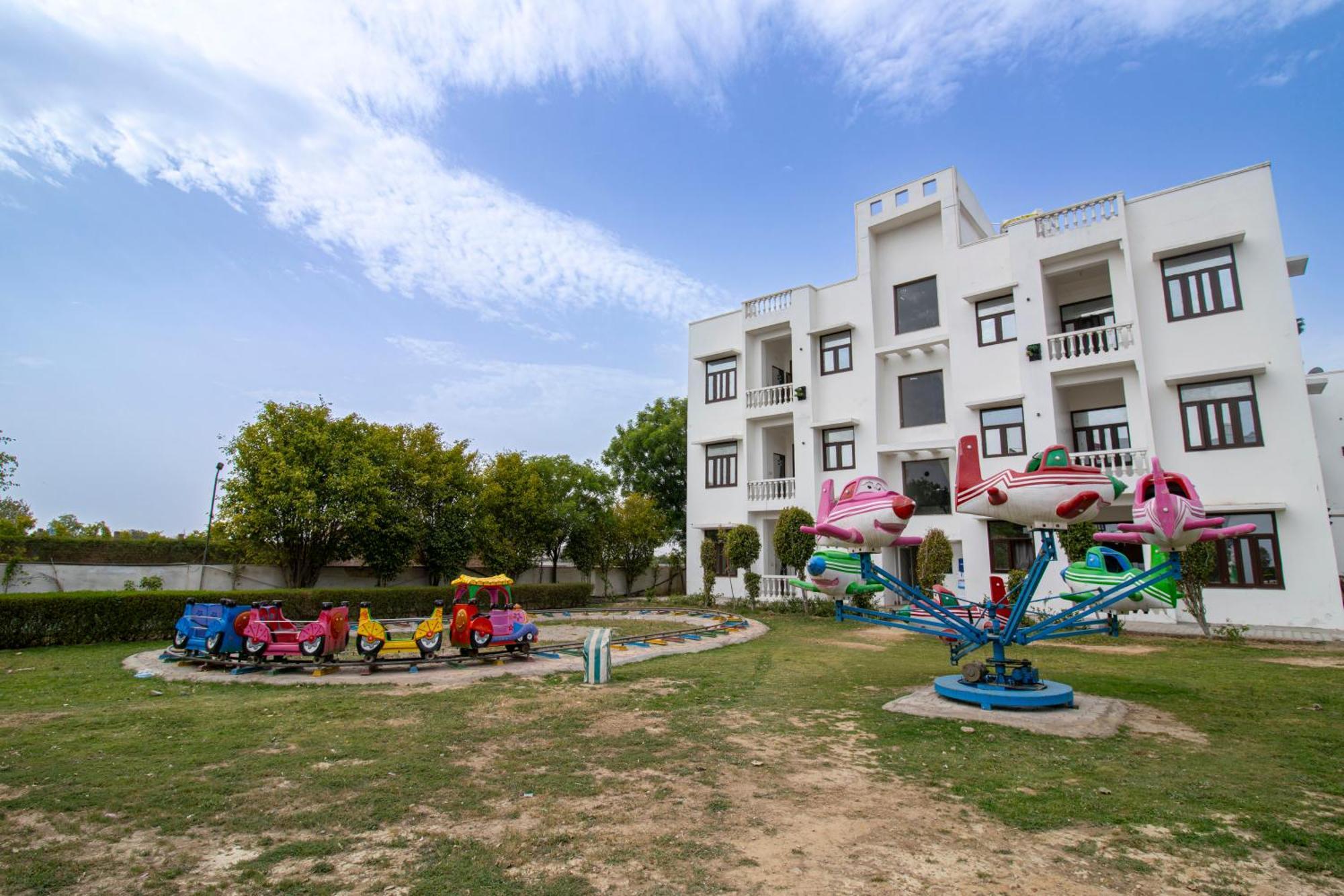 Elegance Hotel Vrindavan