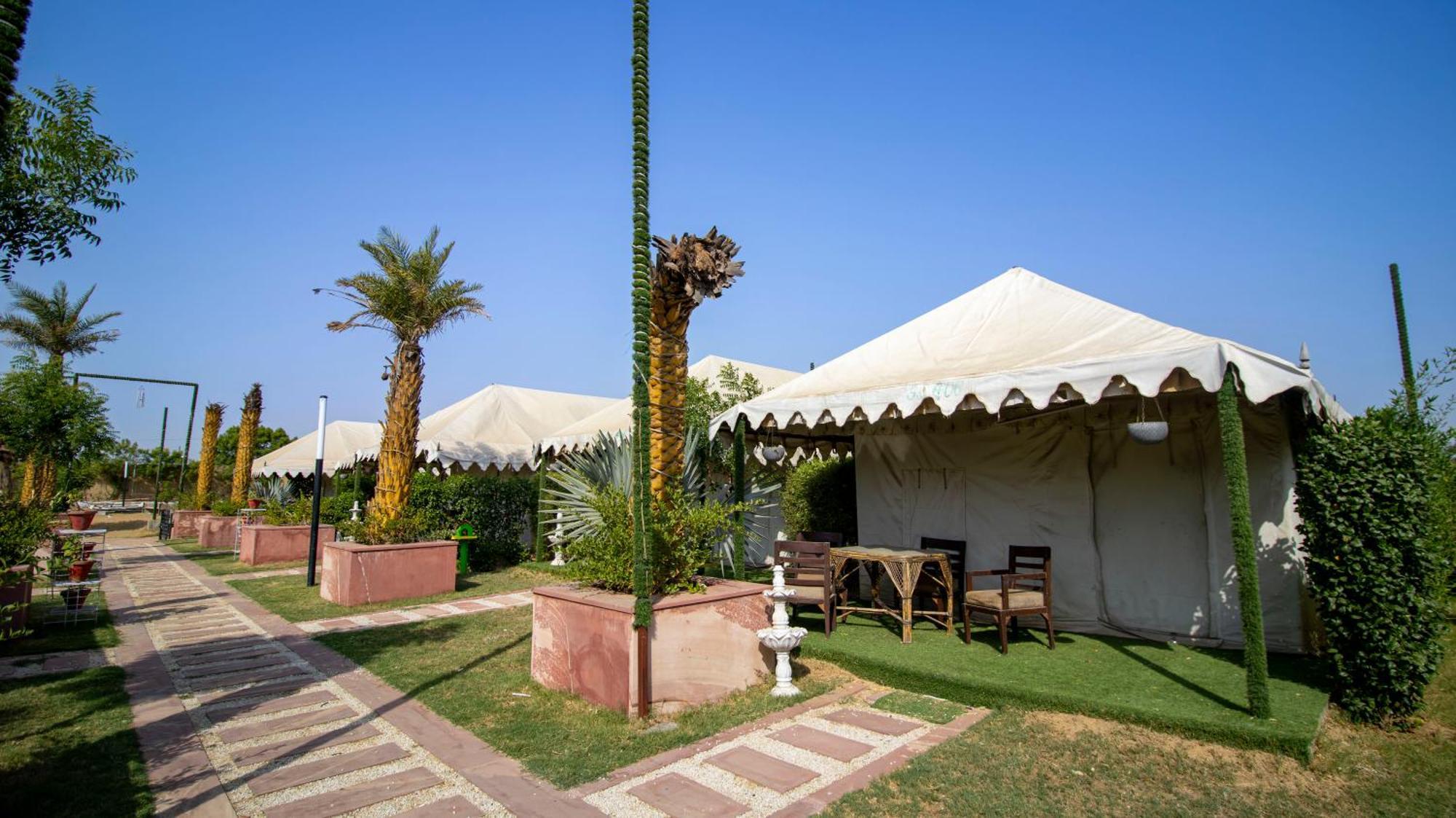 Elegance Hotel 3*