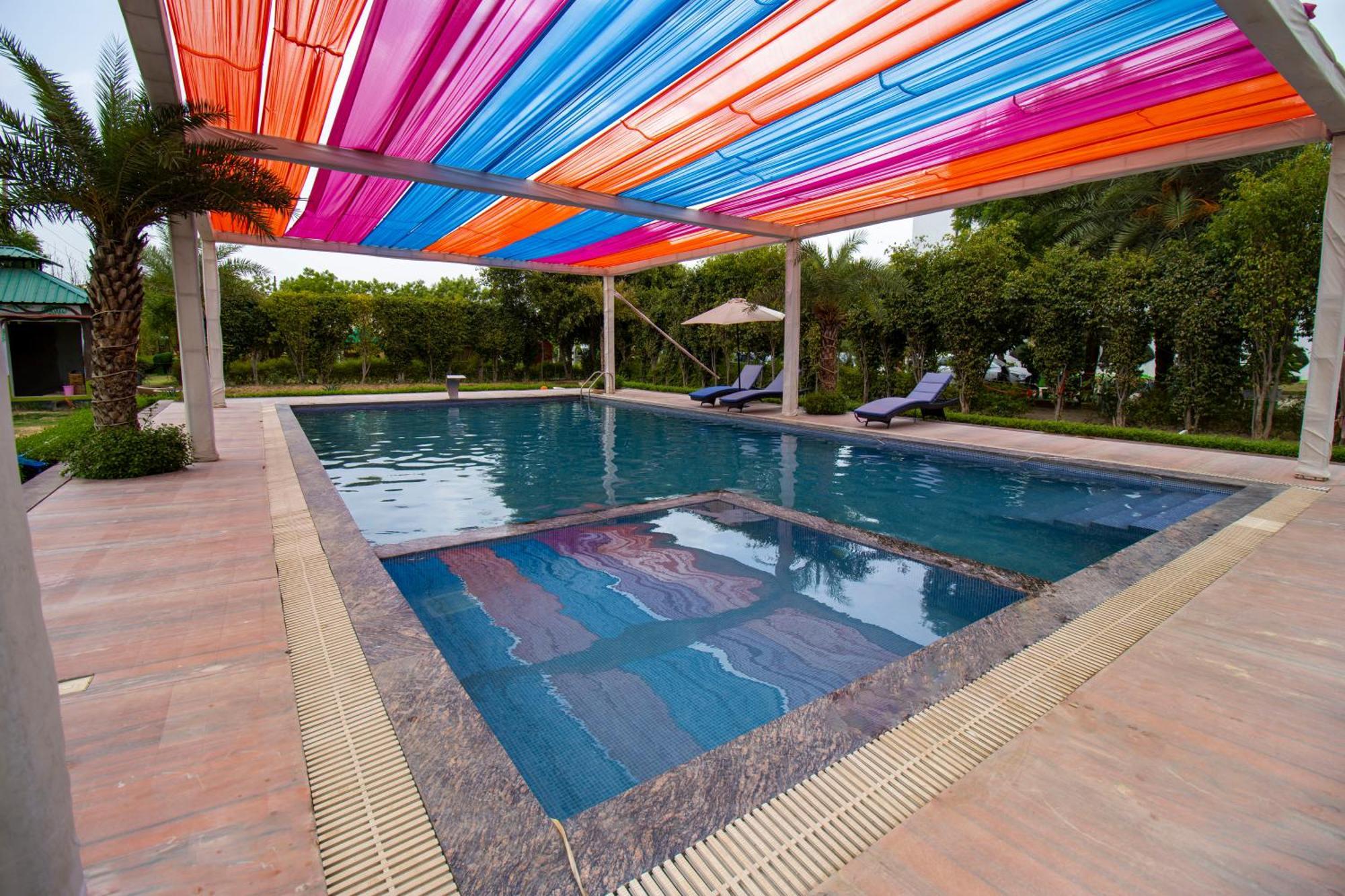 Elegance Hotel