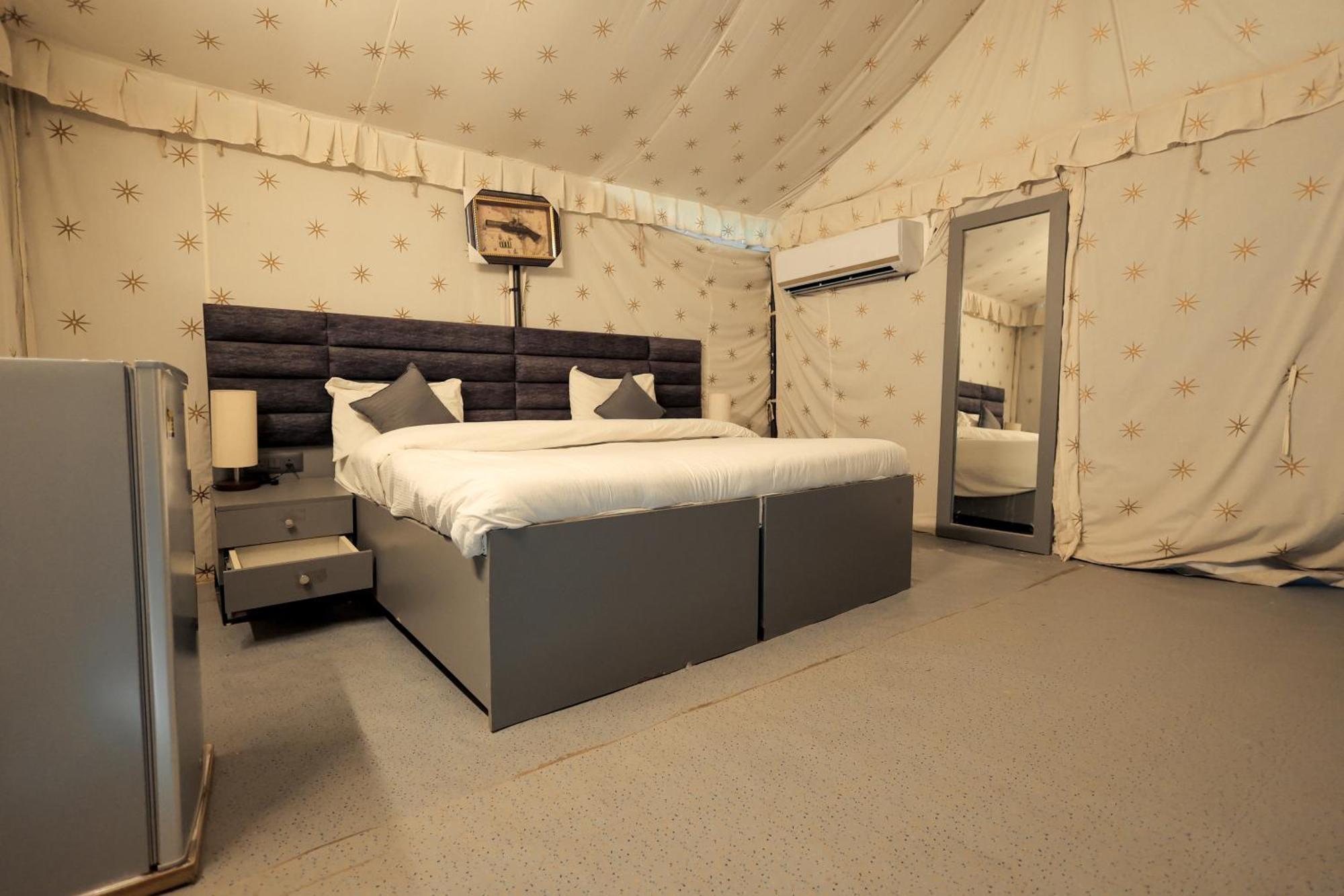 Elegance 3*
